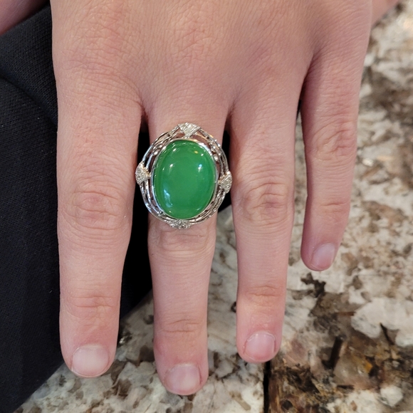 925 Silver Jadeite & Diamond Ring - Picture 4 of 4